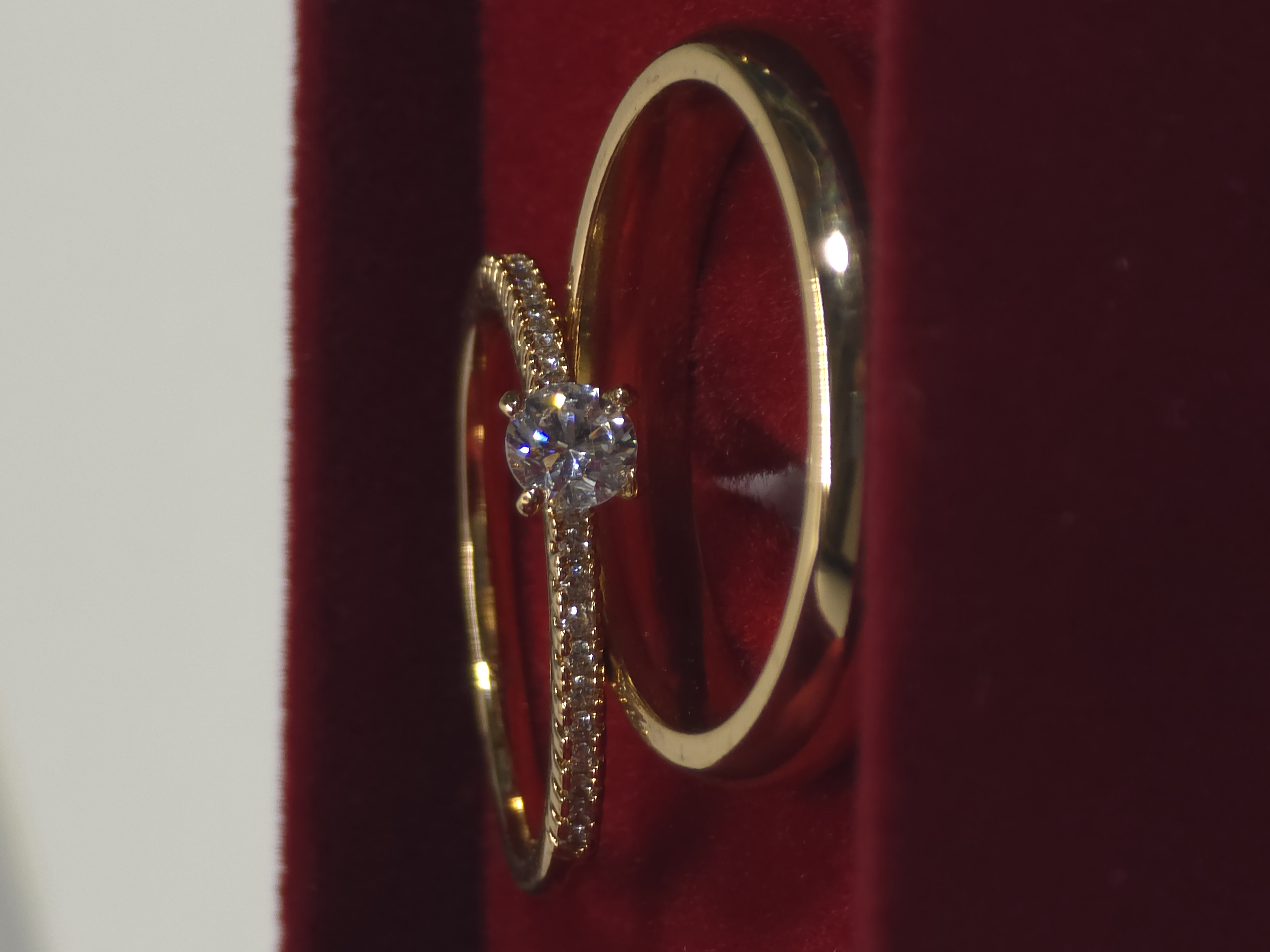 Lumier Brisa - Set de anillos de promesa